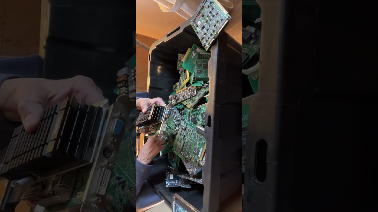 Sorting e scrap delivery! Join us! 