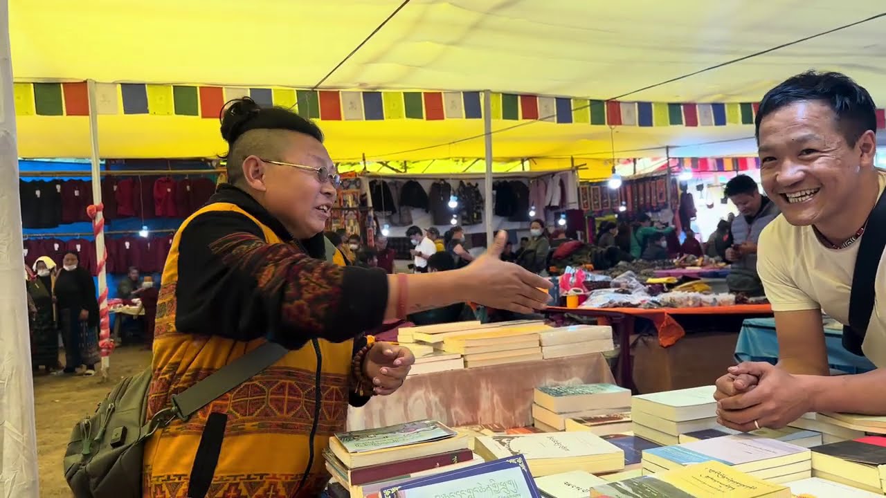 བོད་དེབ། |Tibetan Book| Meaningful surprise gift 🎁 by Singer KNK at Bodhgaya| Yardhar8 @knkhentse