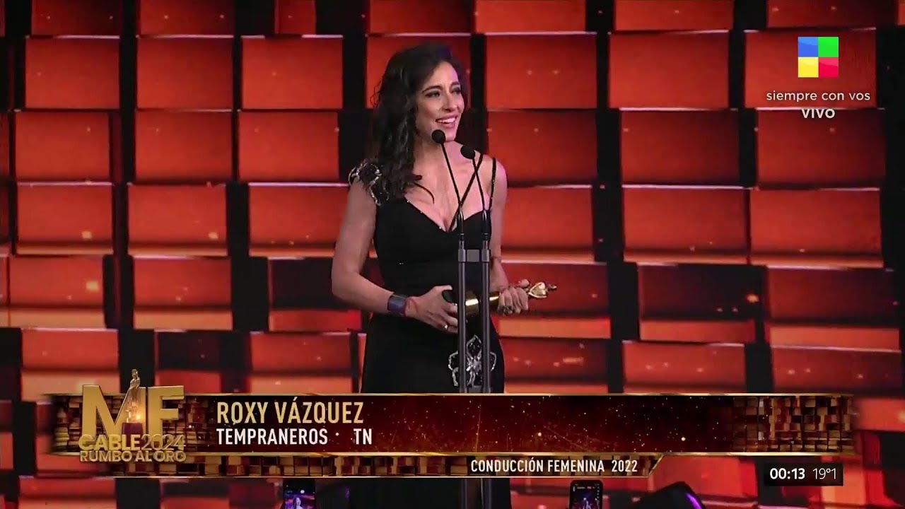 ⭐️Roxy Vázquez y Sol Rivas reciben el premio a MEJOR CONDUCCIÓN FEMENINA #MFCable