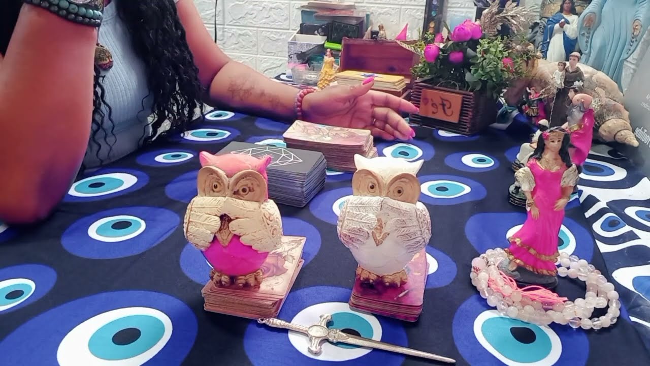 🔮ALGO ESTÁ ACONTECENDO NA VIDA DESSA PESSOA QUE VOCÊ PRECISA SABER! #mariapadilha #taroamor