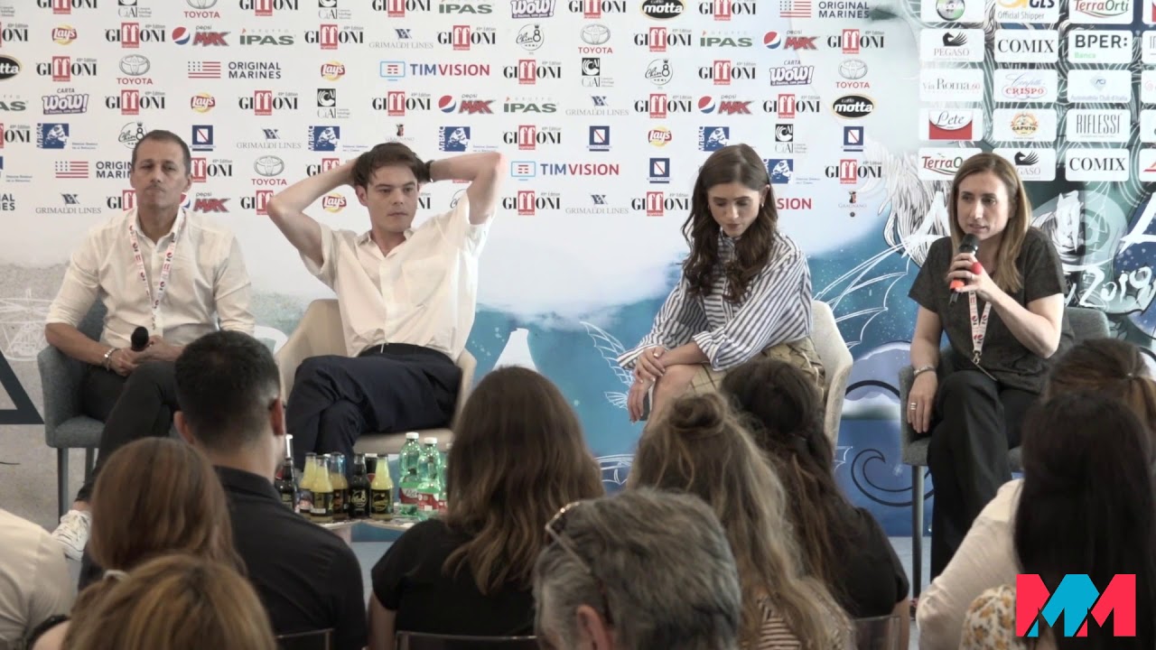 NATALIA DYER & CHARLIE HEATON di STRANGER THINGS | Intervista Giffoni Film Festival 2019