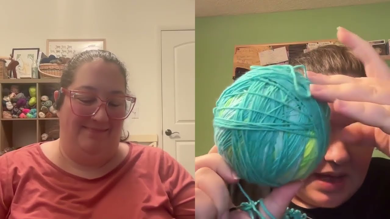 TheKnitGirllls Ep 731 - Chicken TV