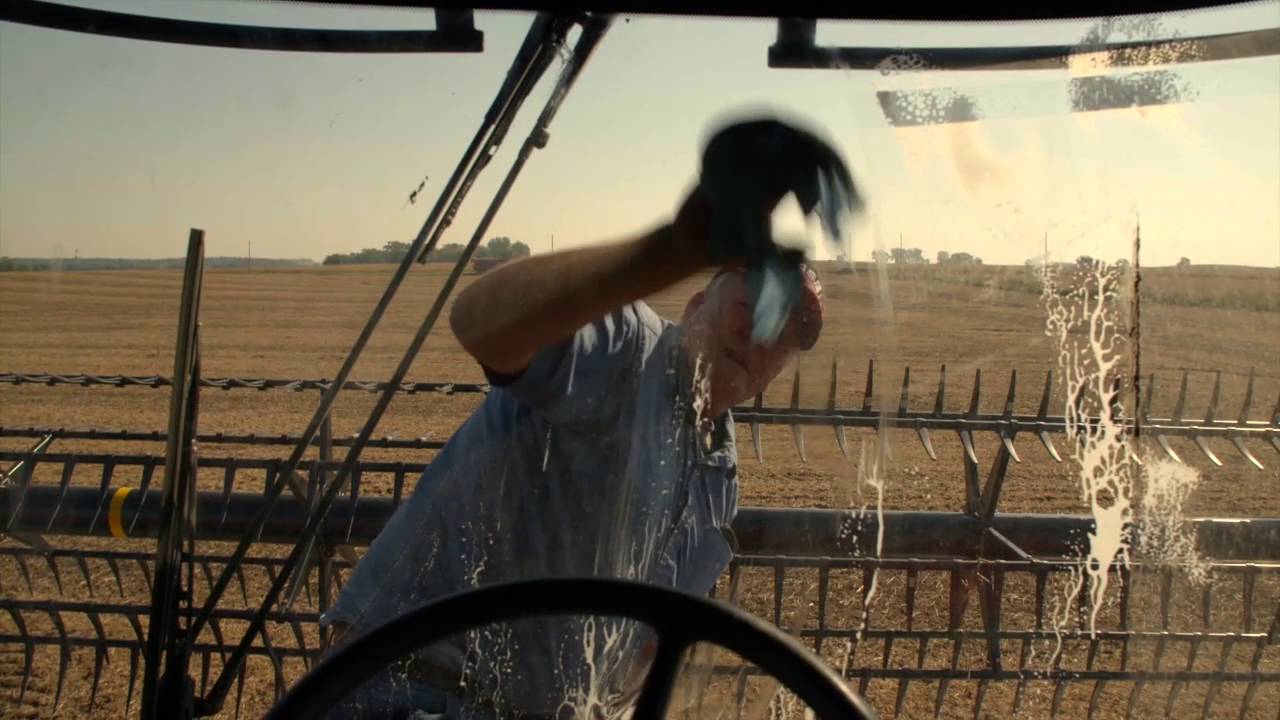 Case IH: Out in the Field - Minnesota (U.S.A.)