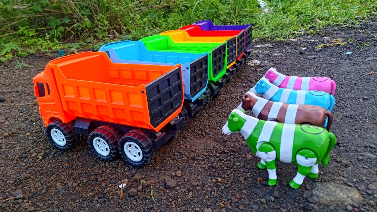 Wow‼️Angkut Sapi Warna Warni Gajah Kambing Paus Orca Bebek dengan Truk Oleng