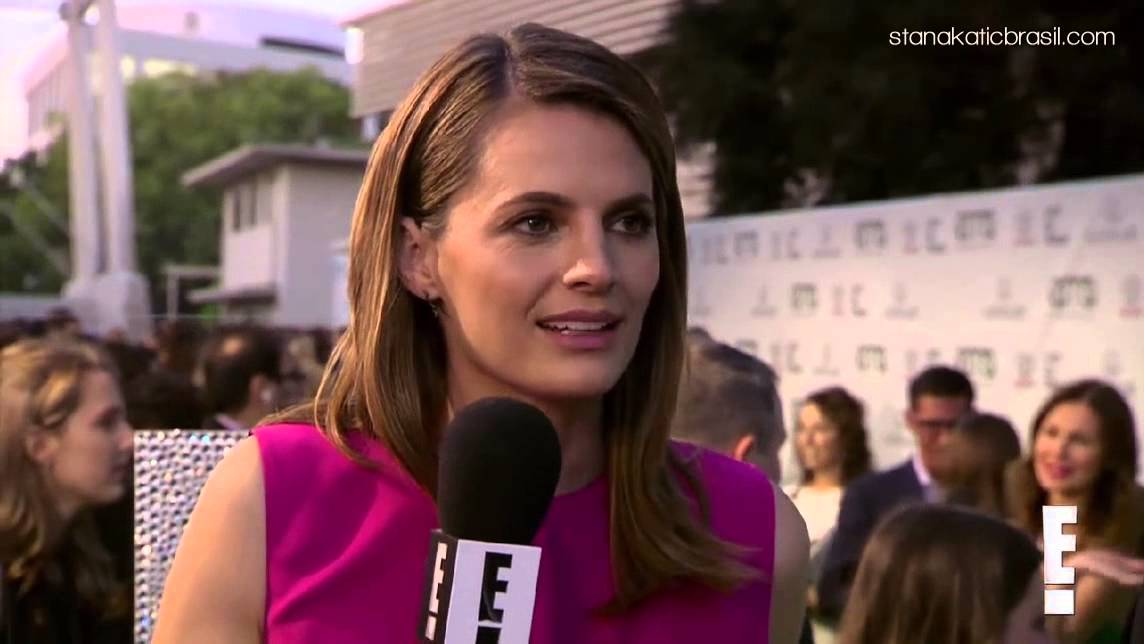 Stana Katic @ Environmental Media Association Awards 2014 - green carpet