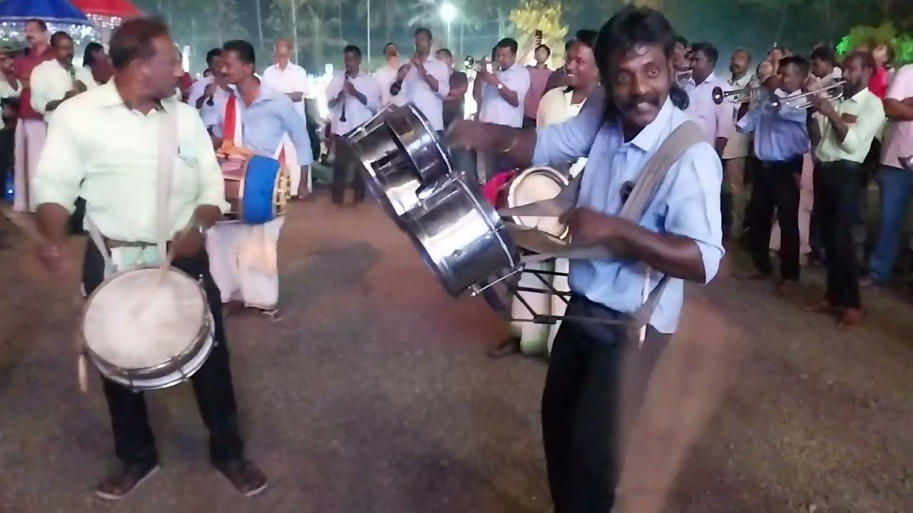 ശാന്തമീ രാത്രിയിൽ......#bandmeelam #ചെണ്ടമേളം #music #festivel 