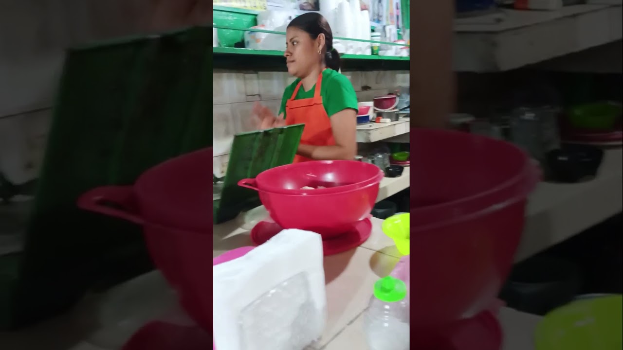 Con doña Caro se come sabroso 