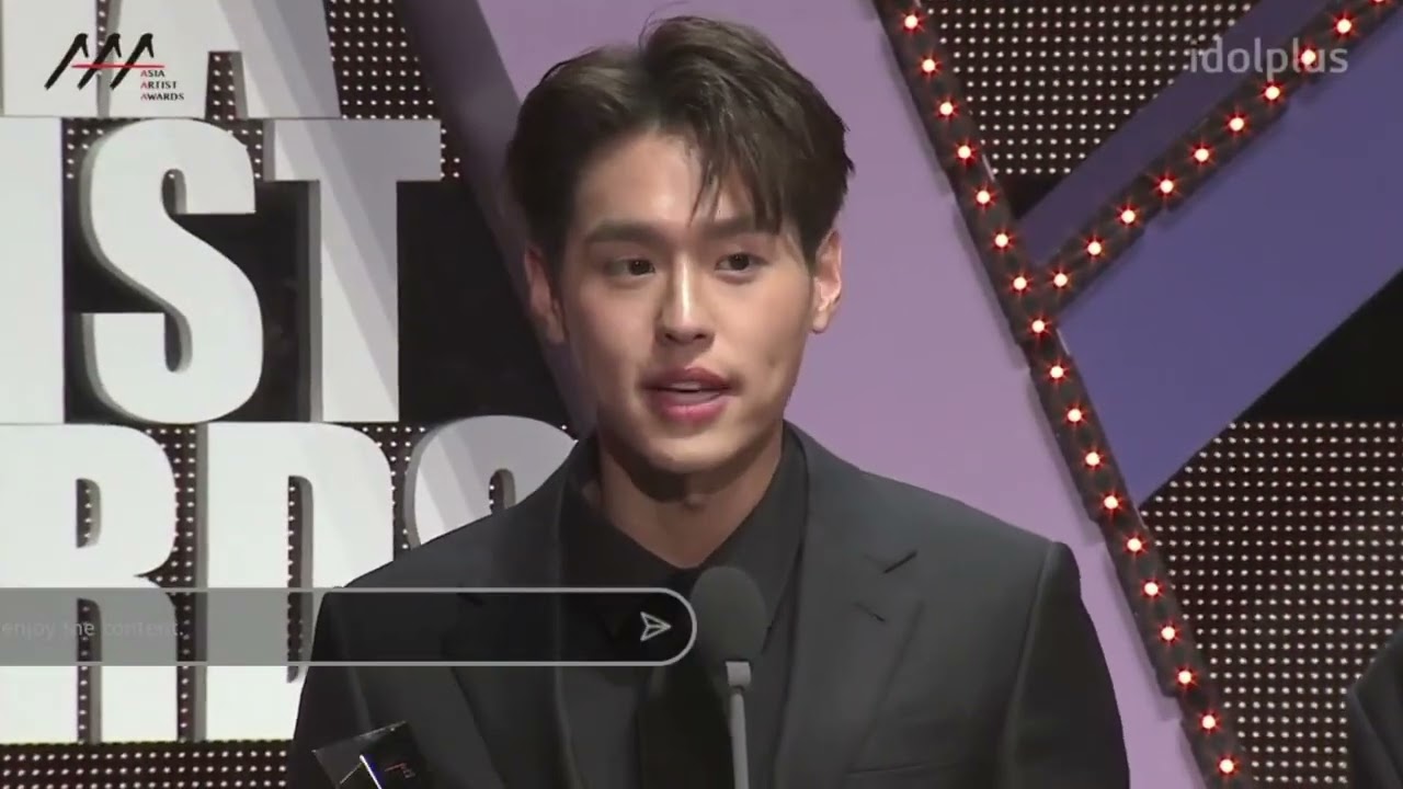 Billkin & PP Krit on idolplus.com Live: Asia Artist Awards 2022 13Dec22 | AmyExxon