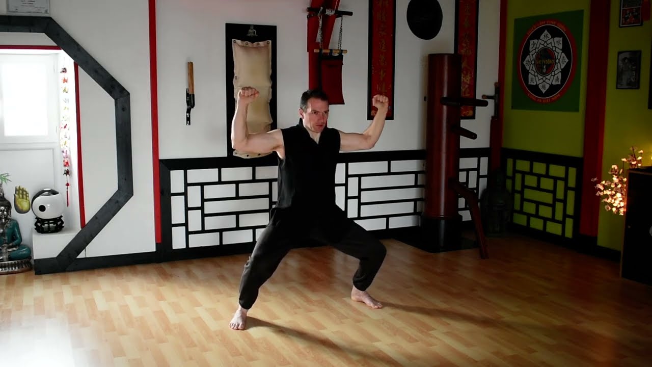 KHÍ CÔNG QUYỀN HAI