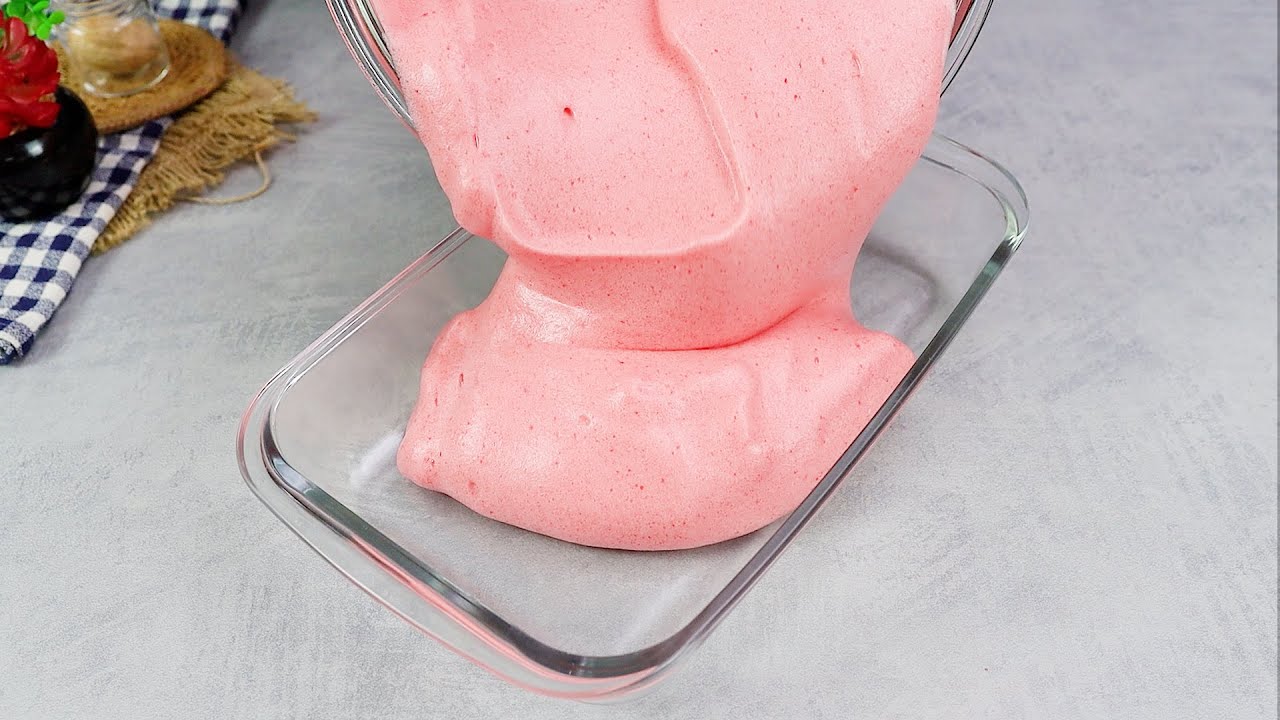 This strawberry jelly in the cloud will leave you speechless! See how to do it!