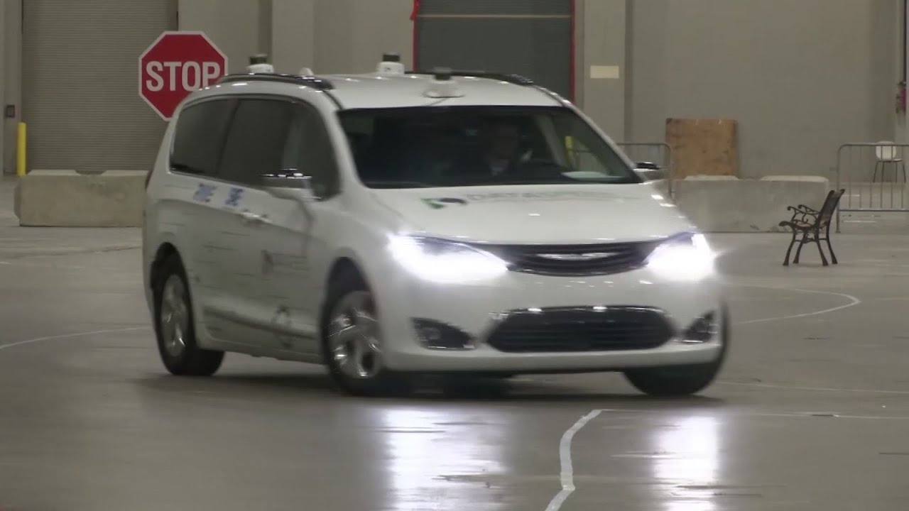 Public gets to take free ride in self-driving car