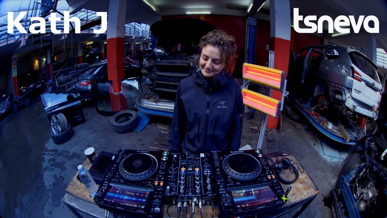 Kath J | Progressive DJ Set | Autoservice | Tbilisi