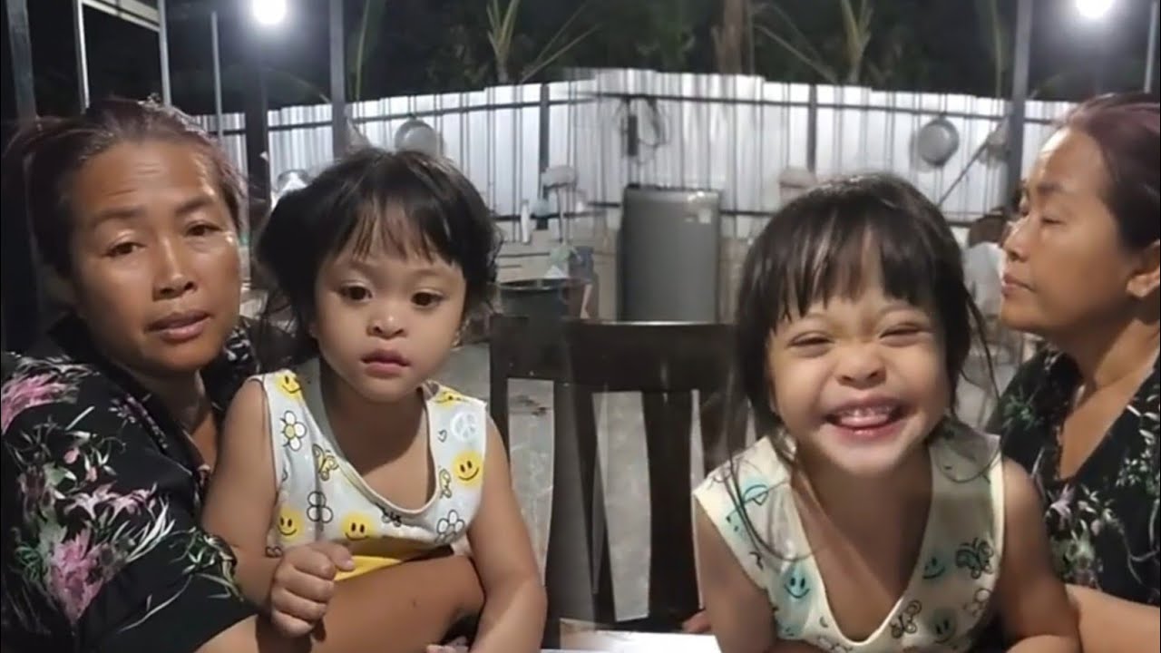 น่ารัก แม่แต๋นไลฟ์ ตต คุยกับ FC #น้องพลอยน้องเพชร 