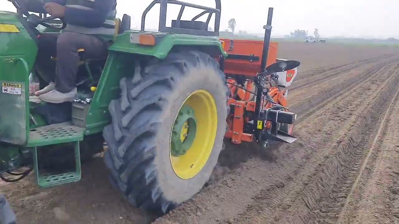 SHAKTIMAN PNEUMATIC PLANTER BY KHALSA AGROS KHANNA CONTACT NUMBER IS 9888070213.