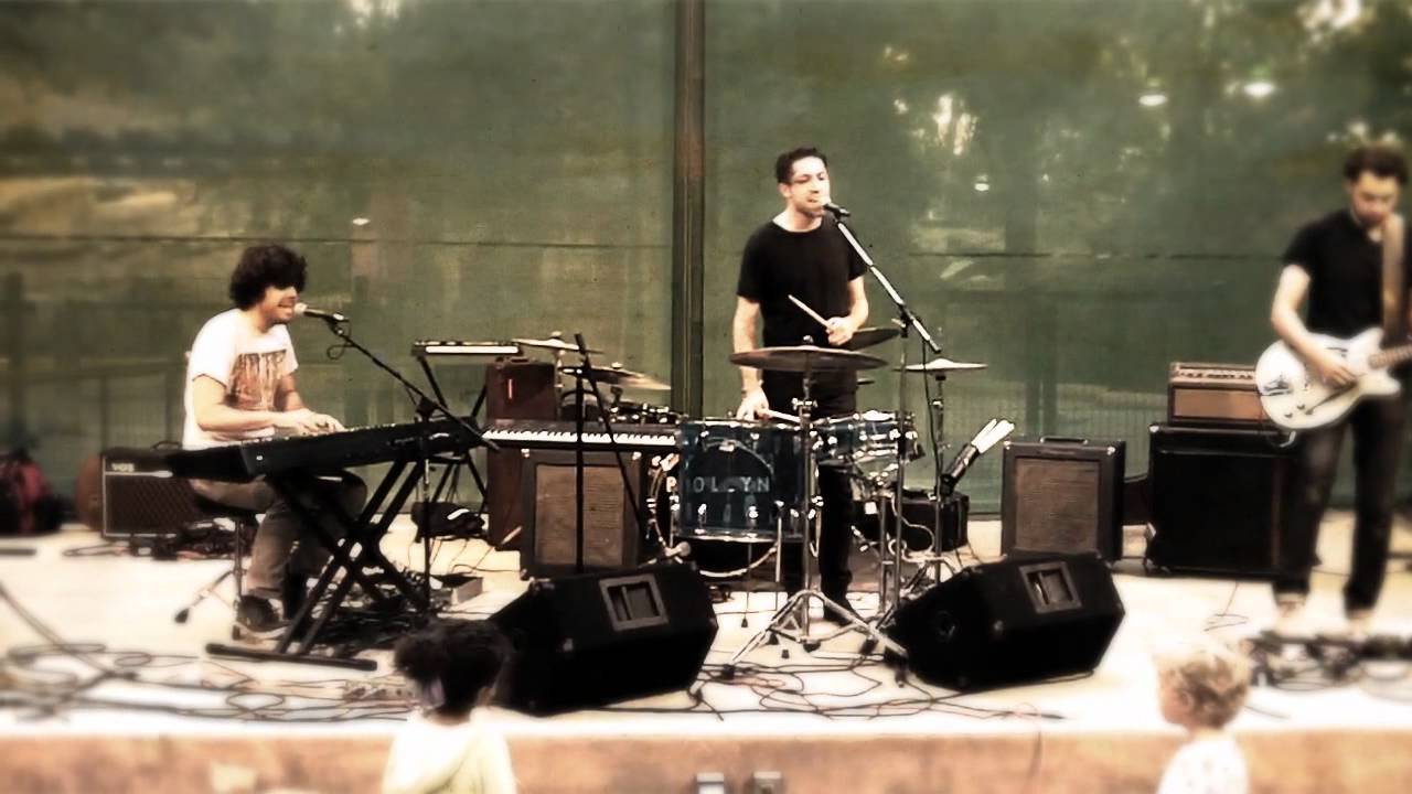 Mini Mansions - Thriller Escapade