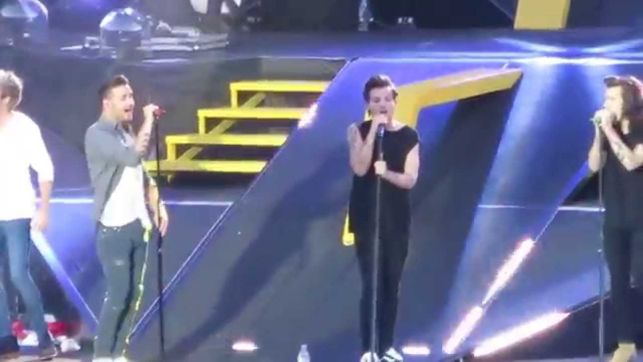 One Direction - 18 (FIRST TIME EVER in Brussels, Belgium) HD