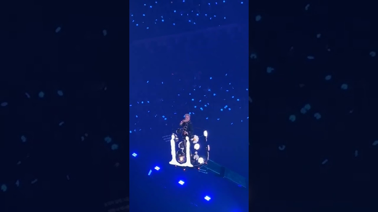 G DRAGON LIVE FANCAM UBERMENSCH #gdragon2025 #gdragonfancam 