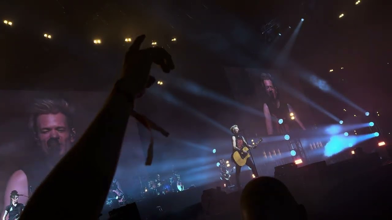 Sum 41 @ Paris, FRA 23/11/24 - With Me