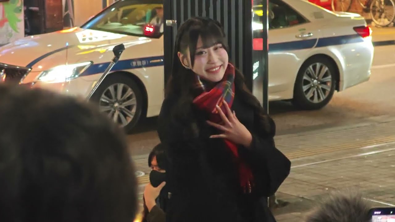 宮花もも路上ライブ＠新宿和牛特区前（スマホ高画質横版）