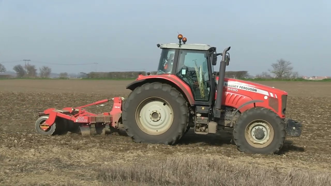 MASSEY FERGUSON 6490 AND SUBSOILER