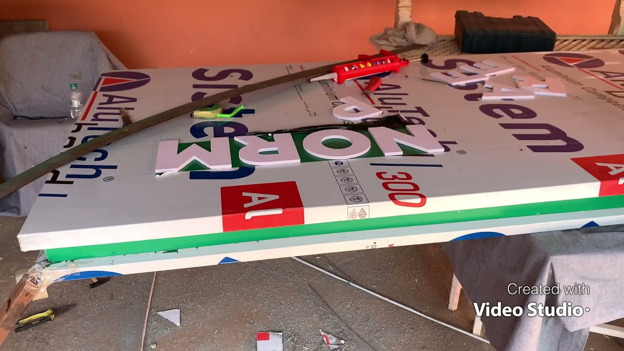 صناعة الاشهار صناعة لافتة الاوكوبوندFABRICATION D’un TOTEM PUBLICITAIRE PROFESSIONNELLE EN ALUCOBOND
