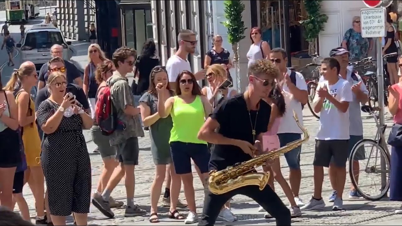 BLOWING DOOZY-BEST STREET PERFORMANCE   #graz#austria#streetmusic#trumpet #drums #saxophone
