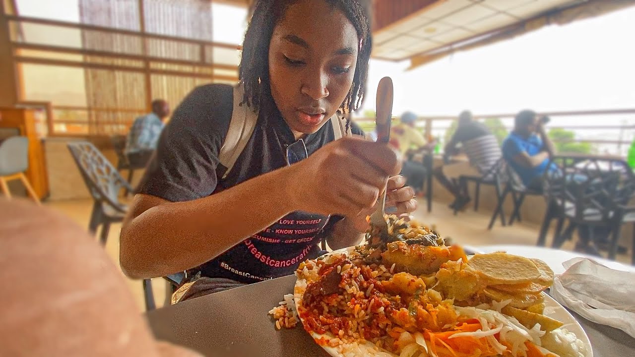 😋 Our favorite $2 Food Buffet in Bujumbura, Burundi | Cup Line 💯