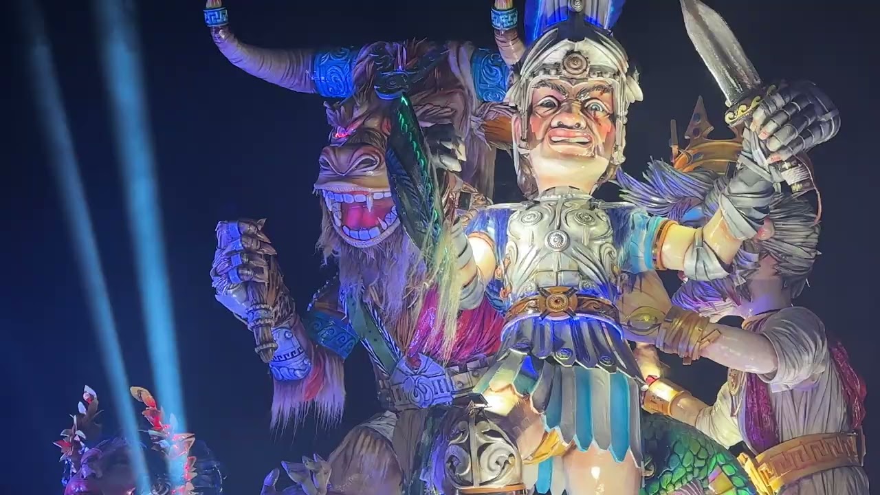 Carnevale di Sciacca 2026 - Carro allegorico “Appesi a un filo” 