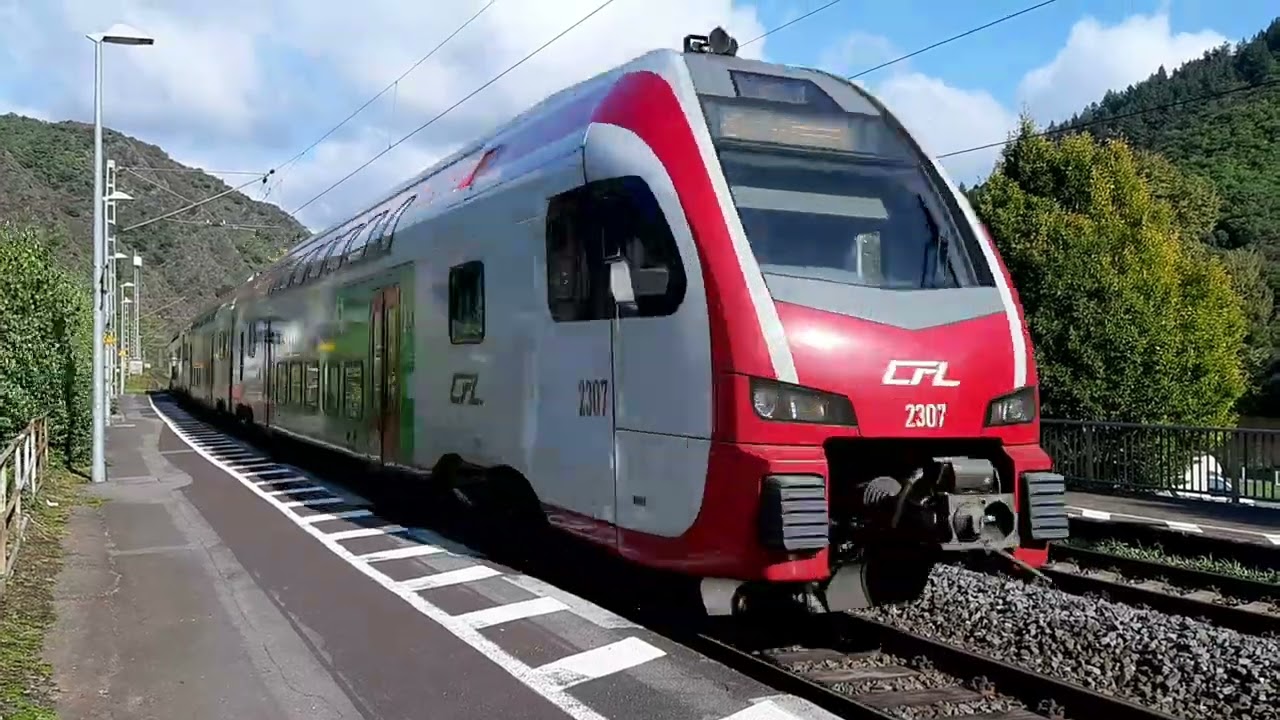Unser Zug fährt durch Klotten