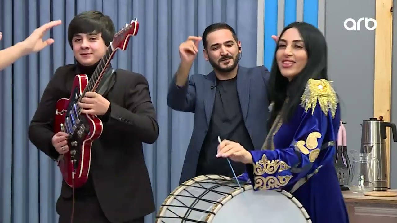 G&uuml;nə Uğurla - Rəvan Nofəloğlu - Canlı gitara ifası