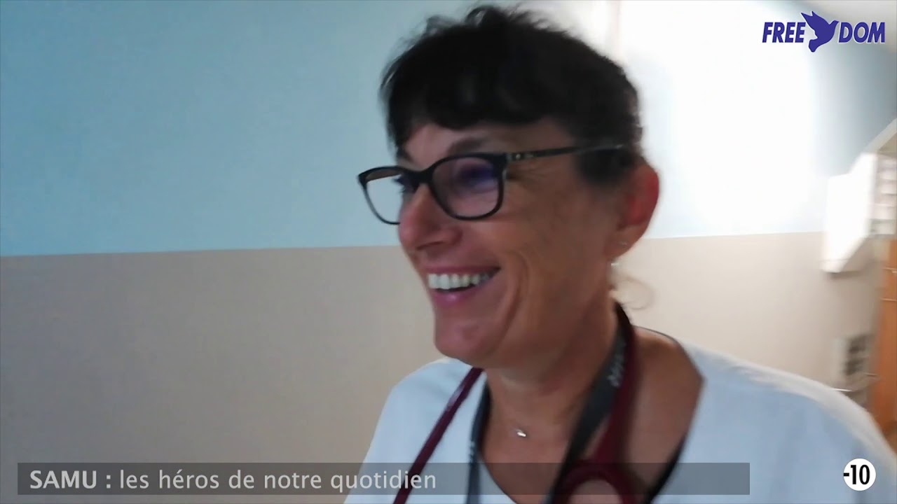 REPORTAGE /  Suivi d'une équipe du SMUR de Saint-Paul à La Réunion