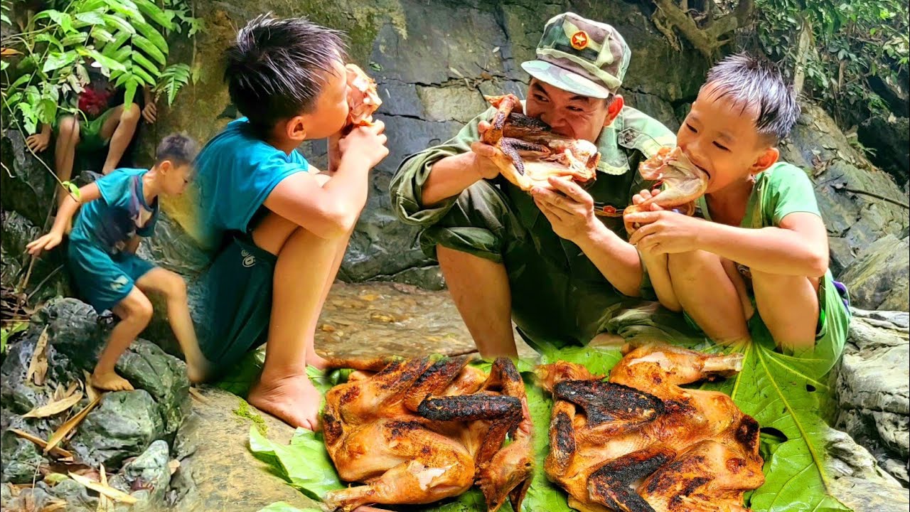 Working in harsh weather Thanh, Quang and Chau took shelter in the deep forest