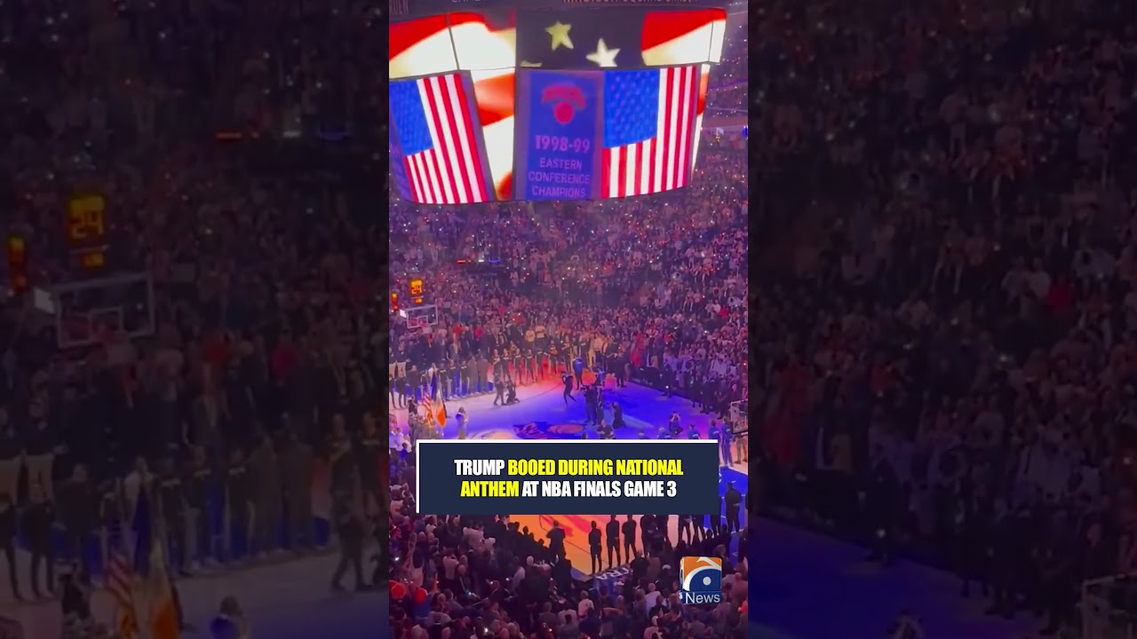 Trump Booed By Crowd At Msg During National Anthem | Geo News English