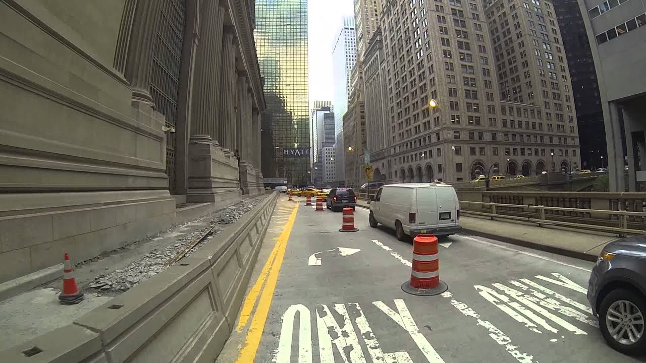 Get to know Manhattan by bike: 200 Park Avenue Bridge