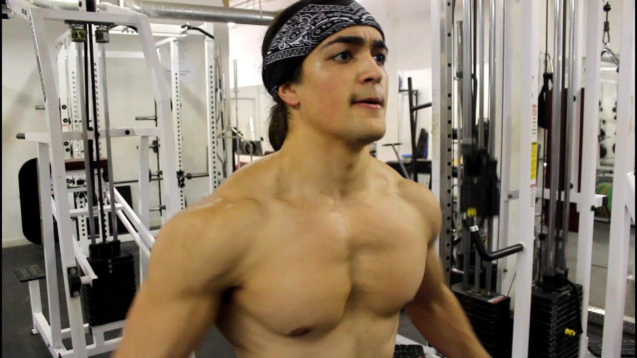 315lb Bench Press (Full Chest Training Workout) Oct. 21st 2013
