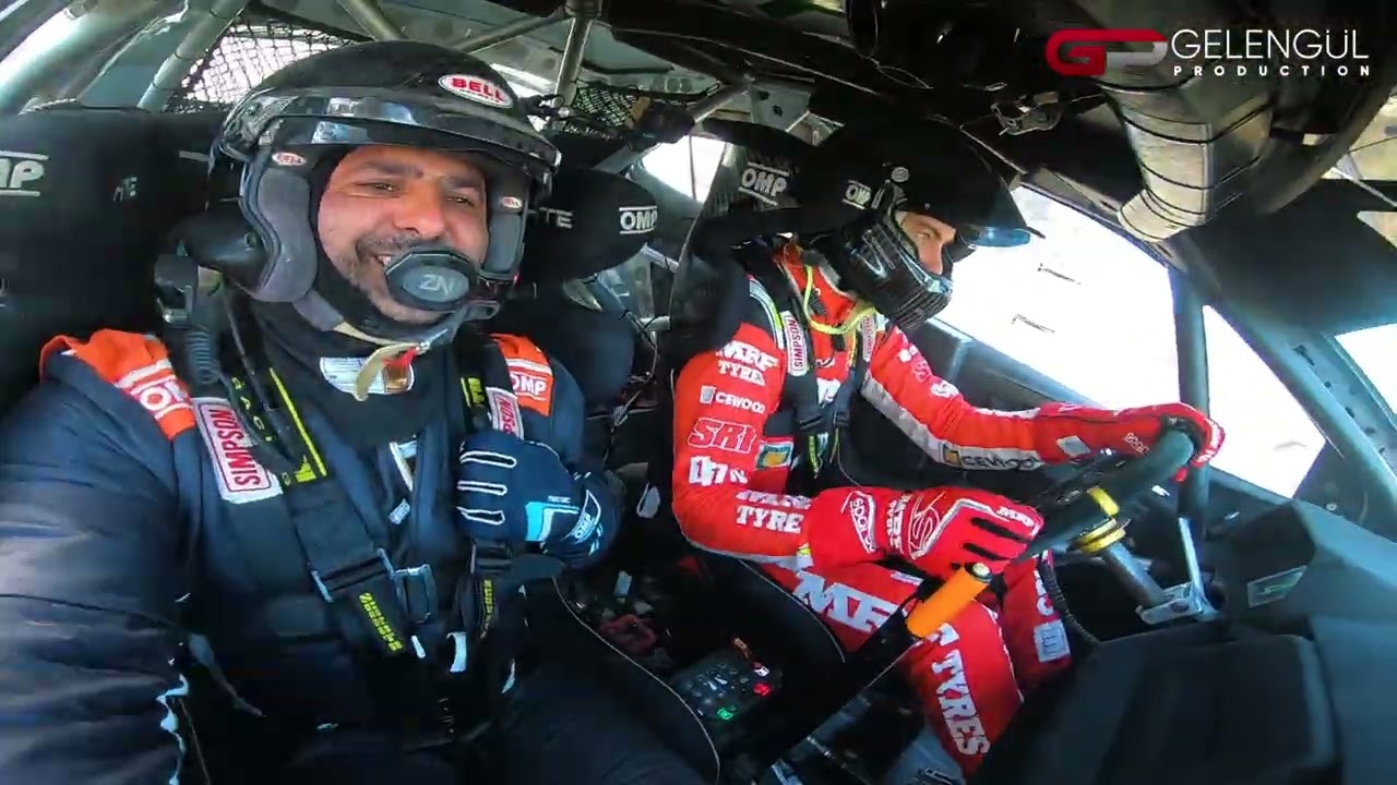Martin SESKS Çağkan Bozalanlar 'ın Skoda Fabia RS R 5 aracında direksiyona geçti