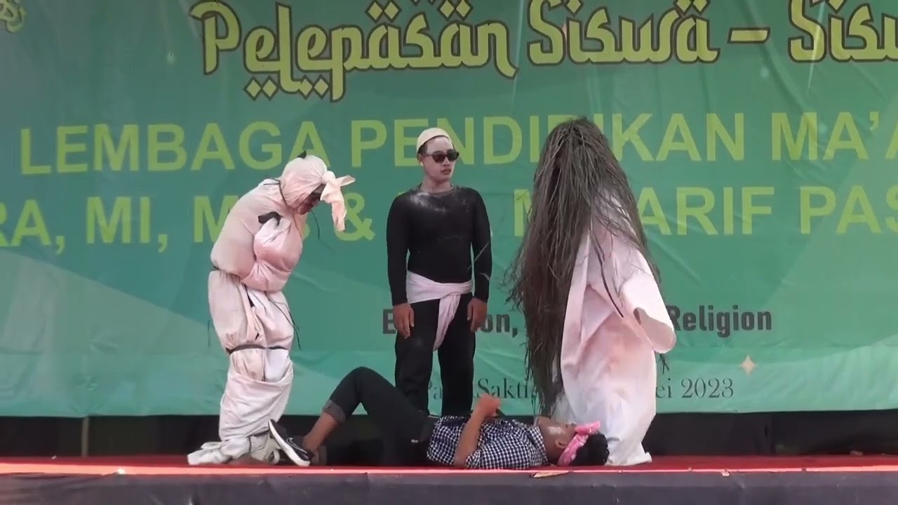 pensi terkocak( Gus pudin ) pelepasan siswa - siswi