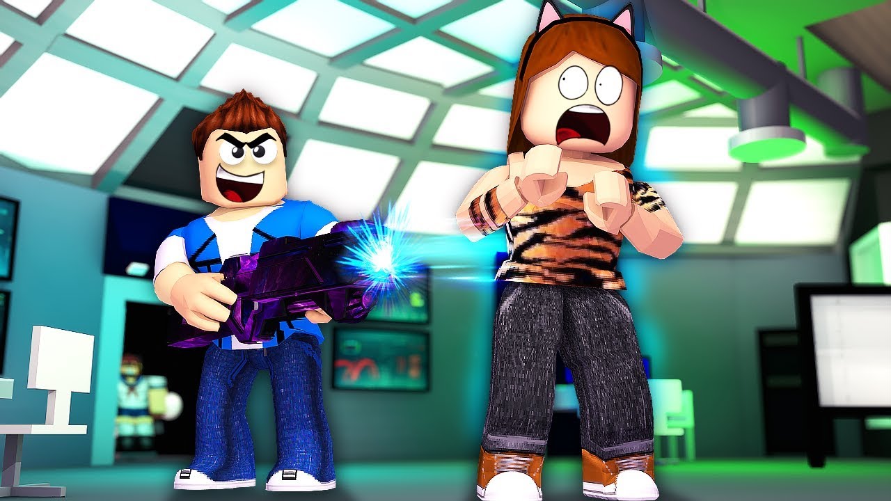 ЭПИЧЕСКАЯ ЛАЗЕРНАЯ БИТВА!? - Детский сад (ролевая игра Roblox)