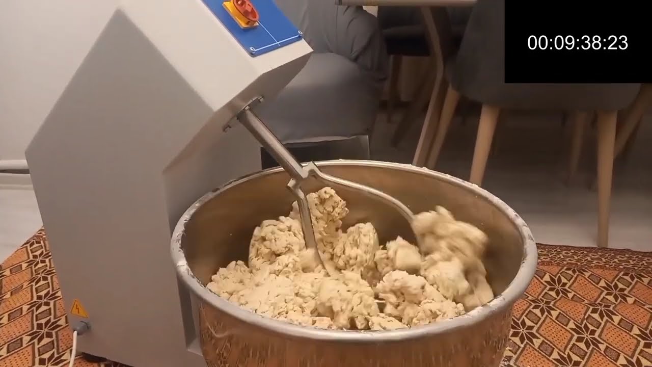 Hamur Yoğurma Makinasında 20 Kg Mantı Hamuru Yapımı (Mateka HYM 500M 30 Kg Tanıtım)