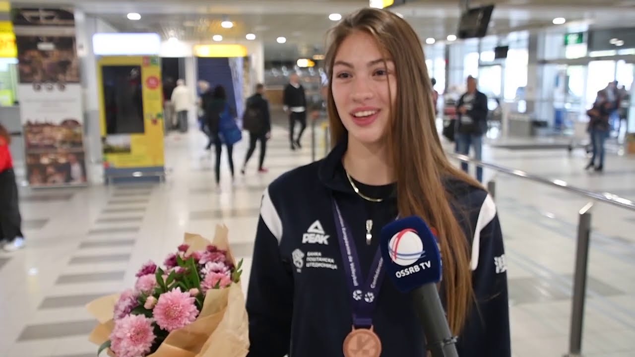 Doček bronzanih srpskih kadetkinja