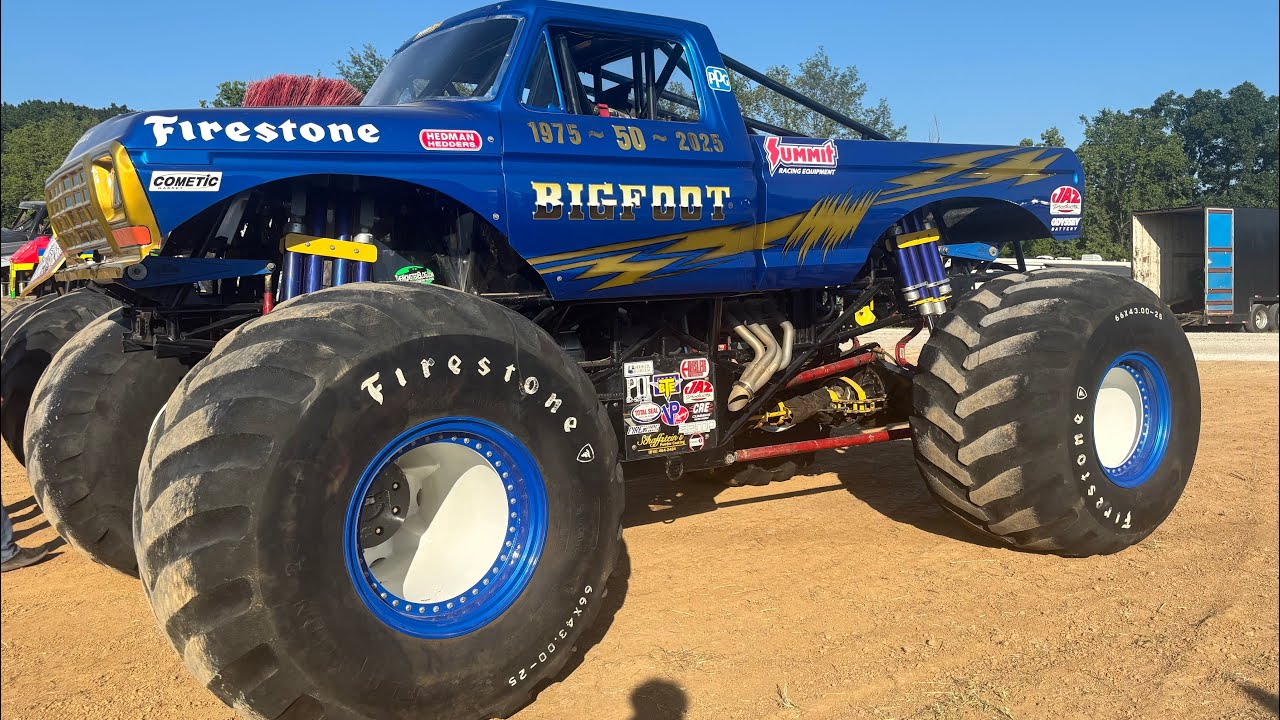 Full Throttle Monster Trucks 2025 FULL SHOW - Troy, MO