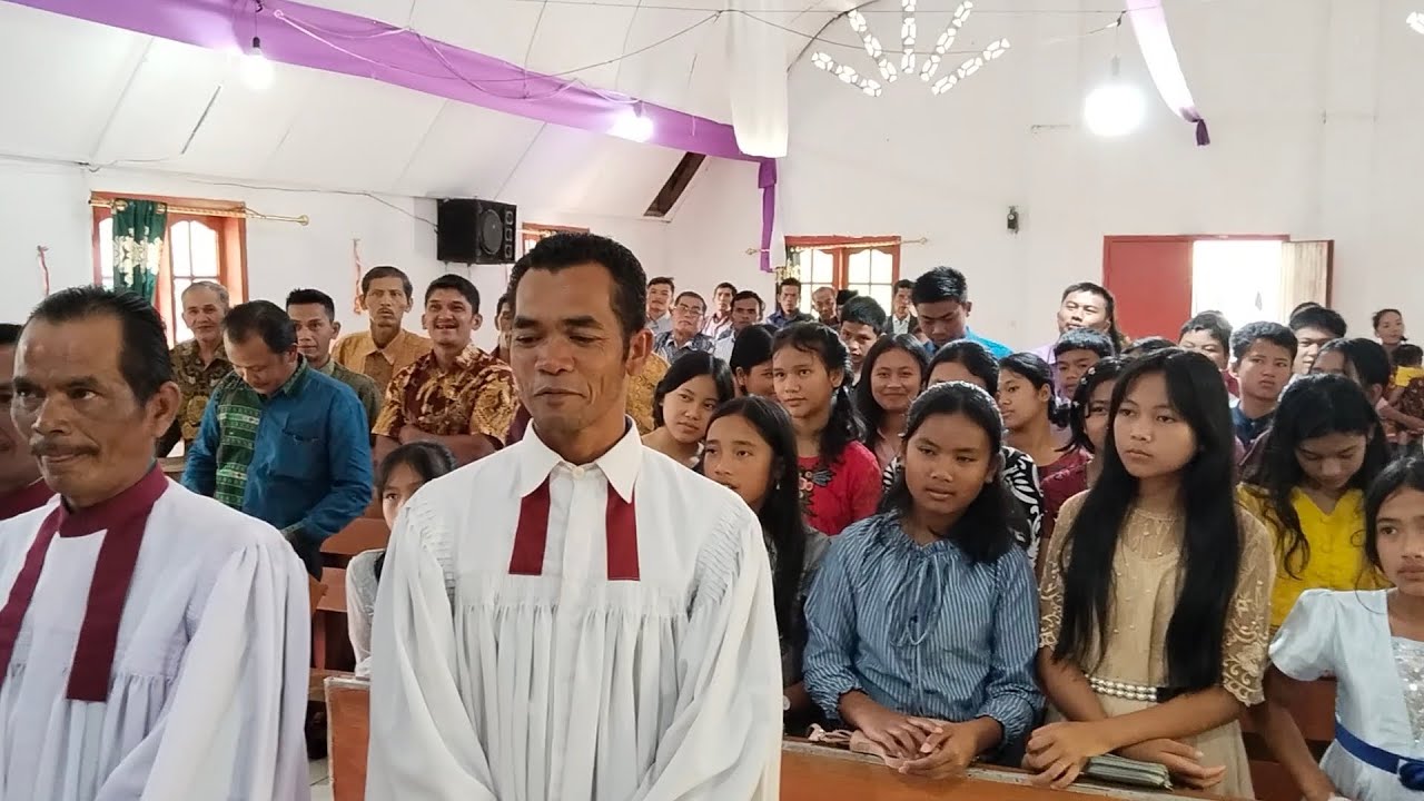 Terharu Lihat Satu Gereja di Desa, di Negeri Sipahutar Hari ini. #news
