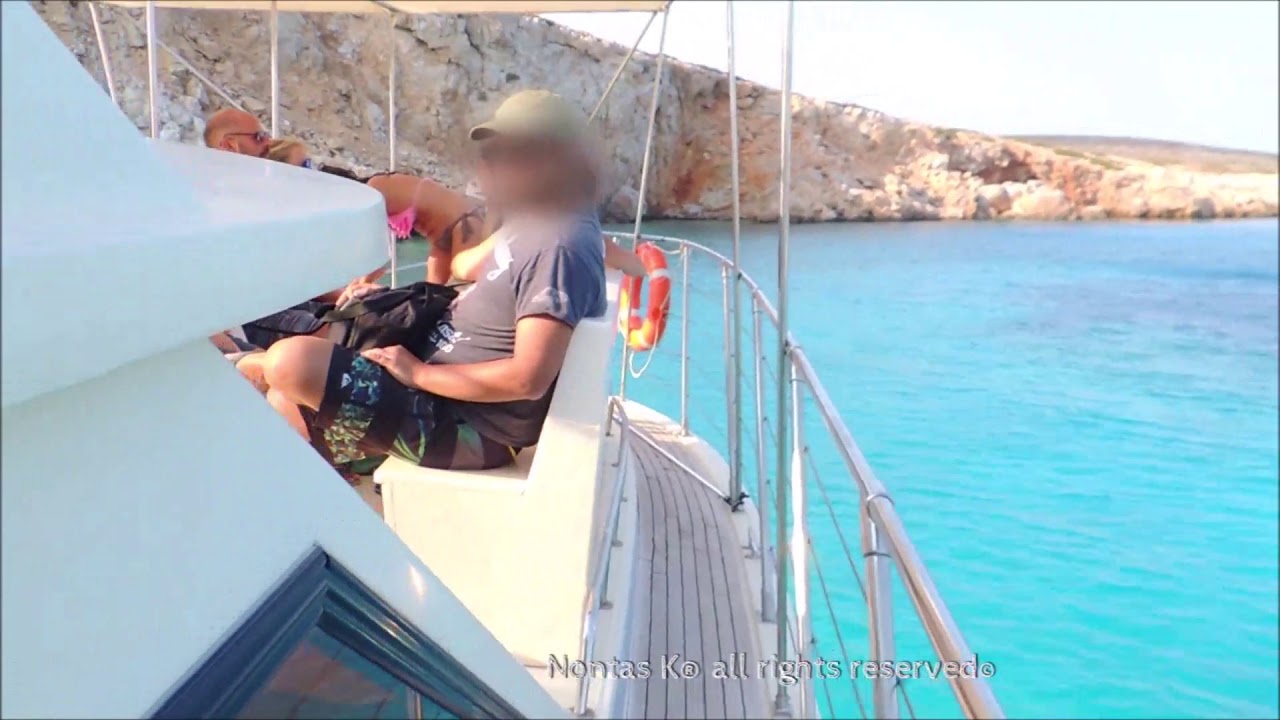 Στον Κουτσομύτη Αστυπάλαιας με σκάφος / Boat trip to Koutsomitis beach at Astypalea island