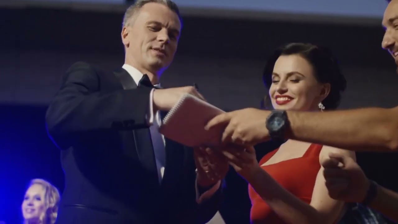 The Psychology Behind Celebrity Obsession - Being Star Struck