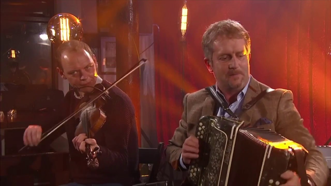 Pólca 4 - Reels - New Year's Eve 2017 live from Paídi Ó Sé's Pub