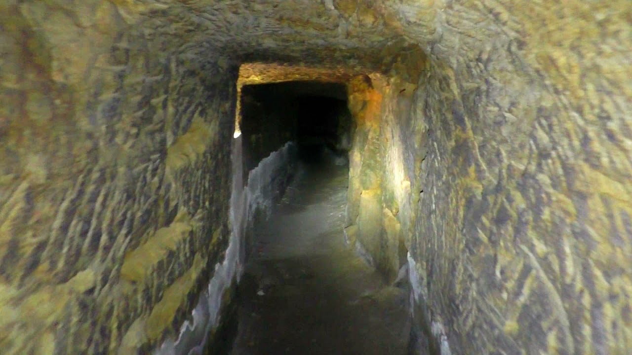 Tunnel-Wanderung (1) in Hammer im Lausitzer Gebirge / Hamr v Lužických horách - Bývalý vodní náhon