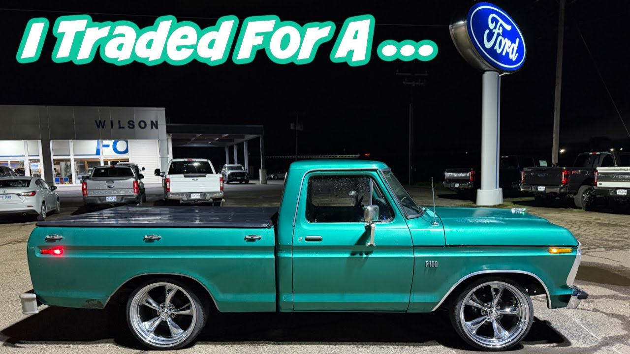 Я обменял универсал Chrysler T&C 1973 года на Ford F100 Short Bed 1976 года!
