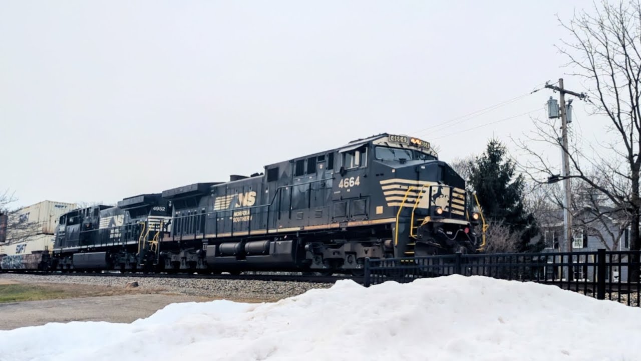 Northbound NS 26C intermodal on track two 