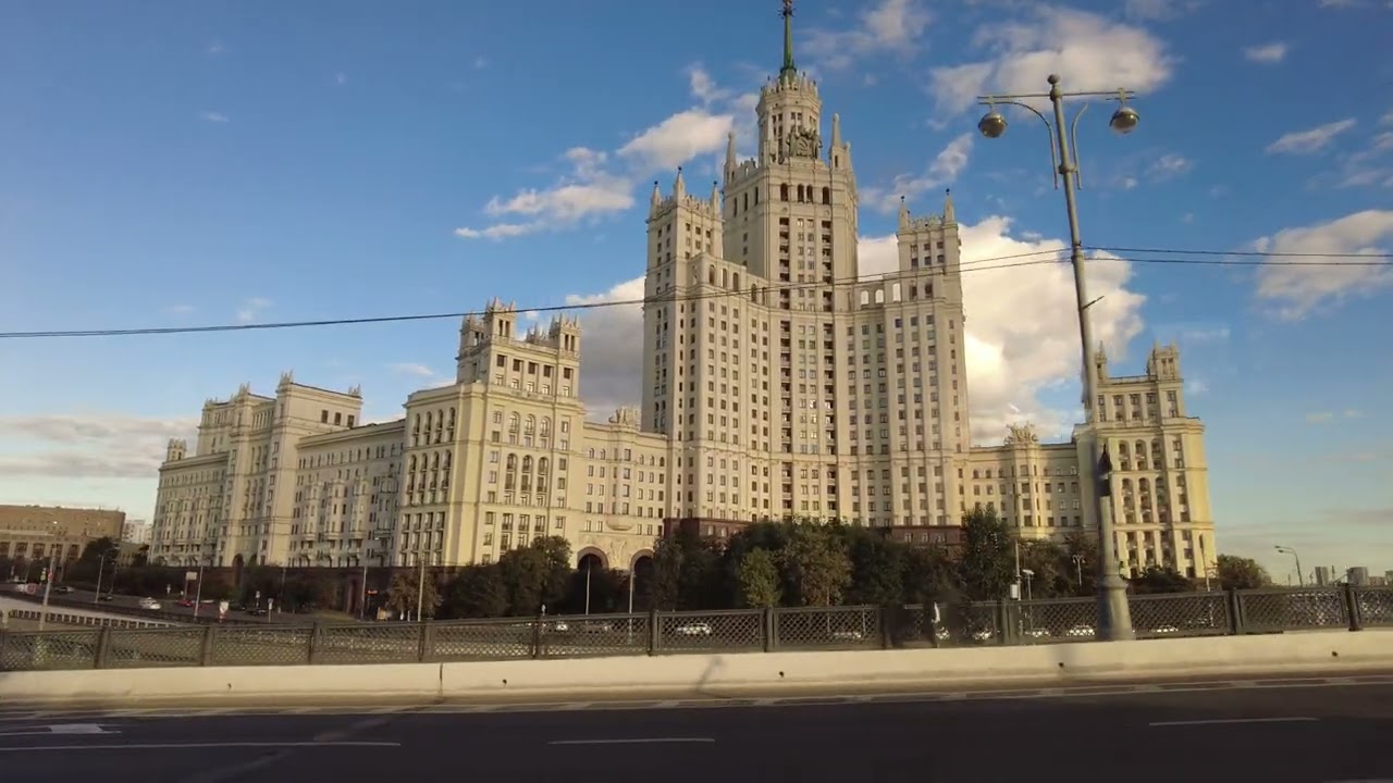 Moscow from the tram window: Chistye Prudy, Novokuznetskaya, Paveletskaya