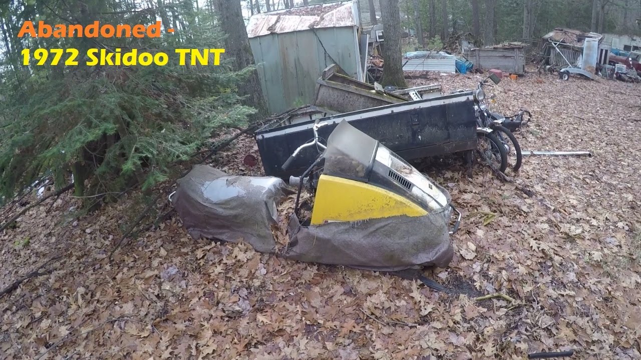 Abandoned  1972 Skidoo TNT -  Part 1